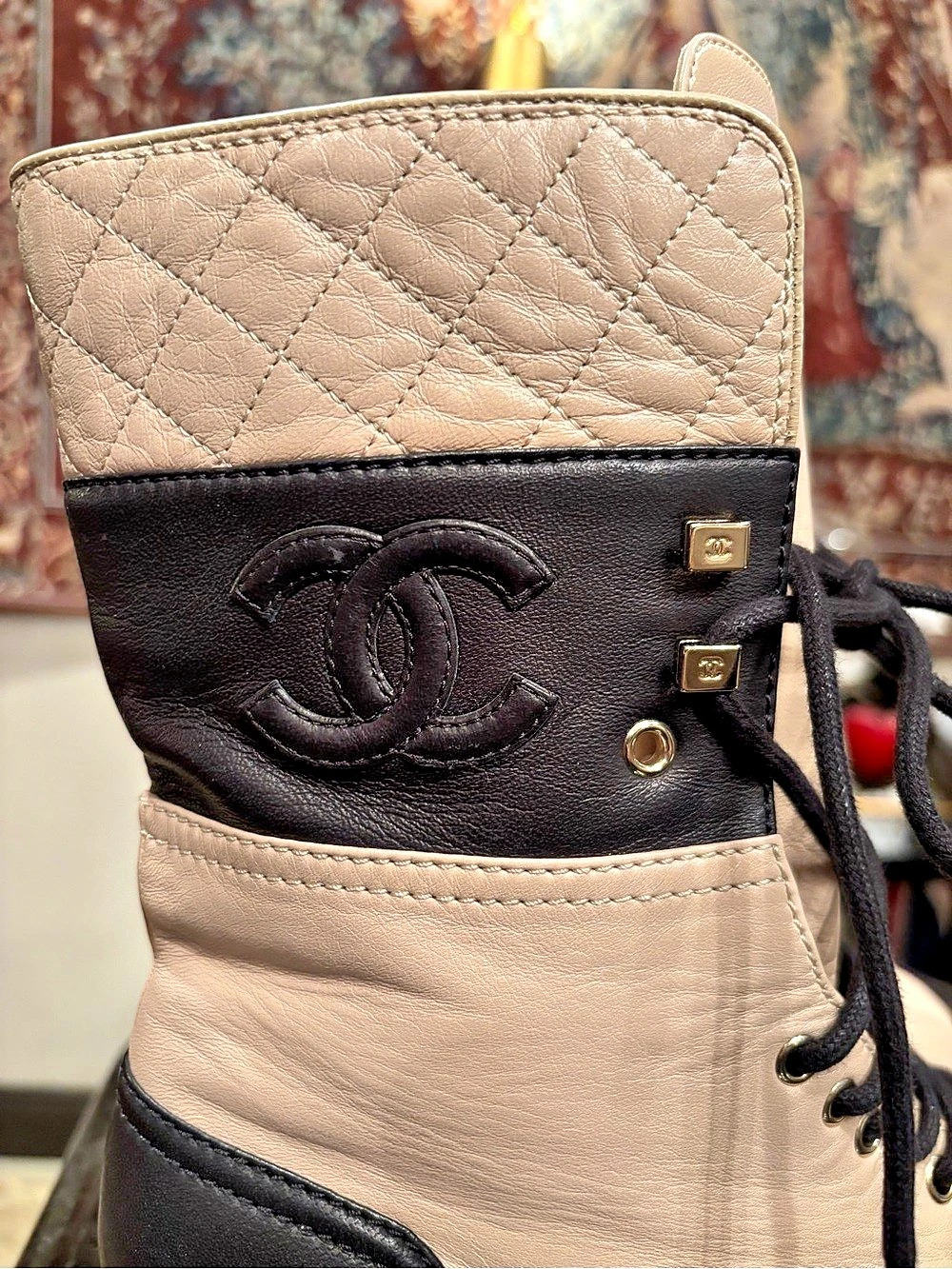 RARE Authentic Chanel Quilted CC Logo Lace-Up Boots Beige & Black EU 37 - Picture 6 of 10